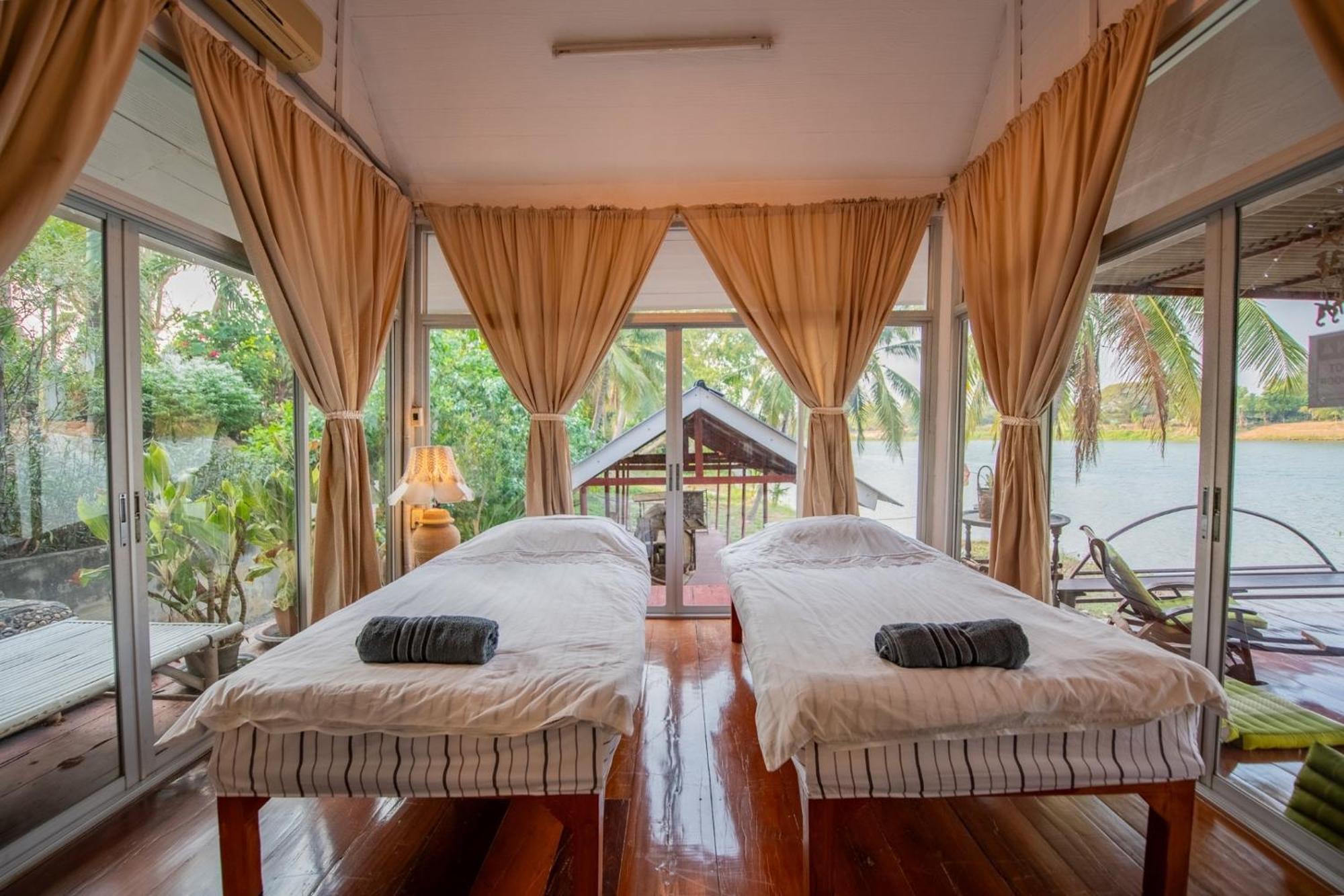 River Flow House Bangtanod Photharam Buitenkant foto